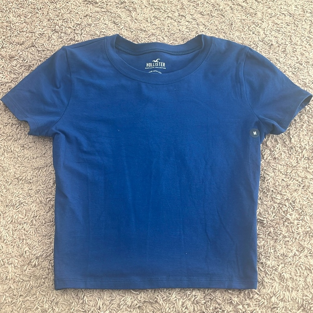 Hollister baby tee